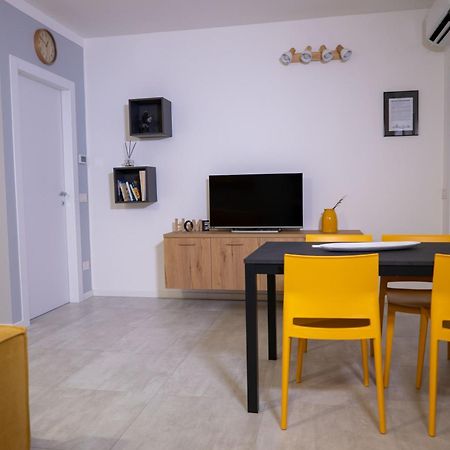 Appartement La Casa Sul Naviglio Di Debora à Milan Extérieur photo